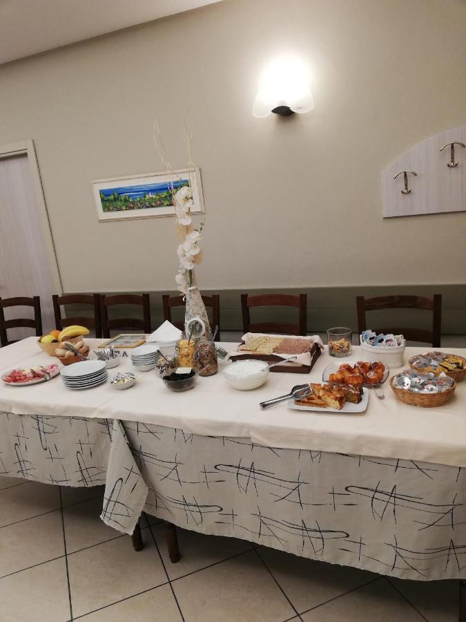 Albergo Villa Eva Costermano Extérieur photo